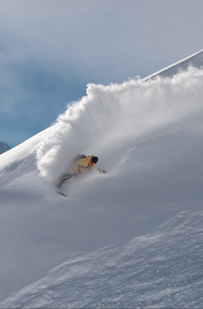 powder slash snowboarder salomon snowboard